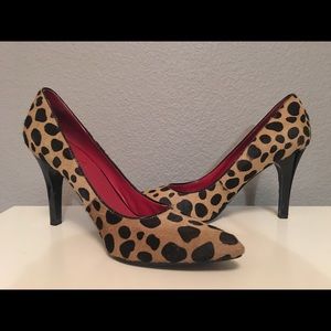 Nine West leopard skin pumps size 10M